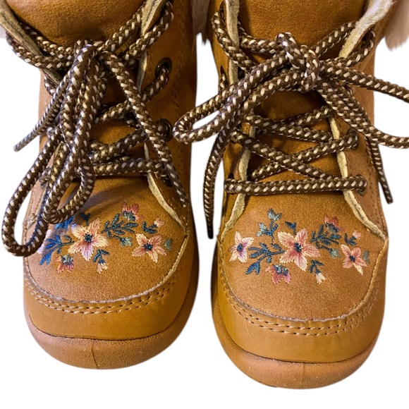 OshKosh BGosh Ramira Toddler Girls Fashion Boots Size 10M Brown Tan winter boots - Picture 3 of 12